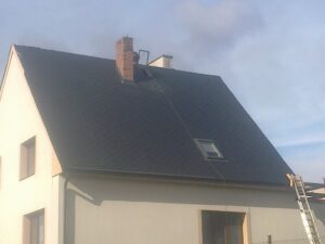 dokončená střecha - u opravy rodinného domku